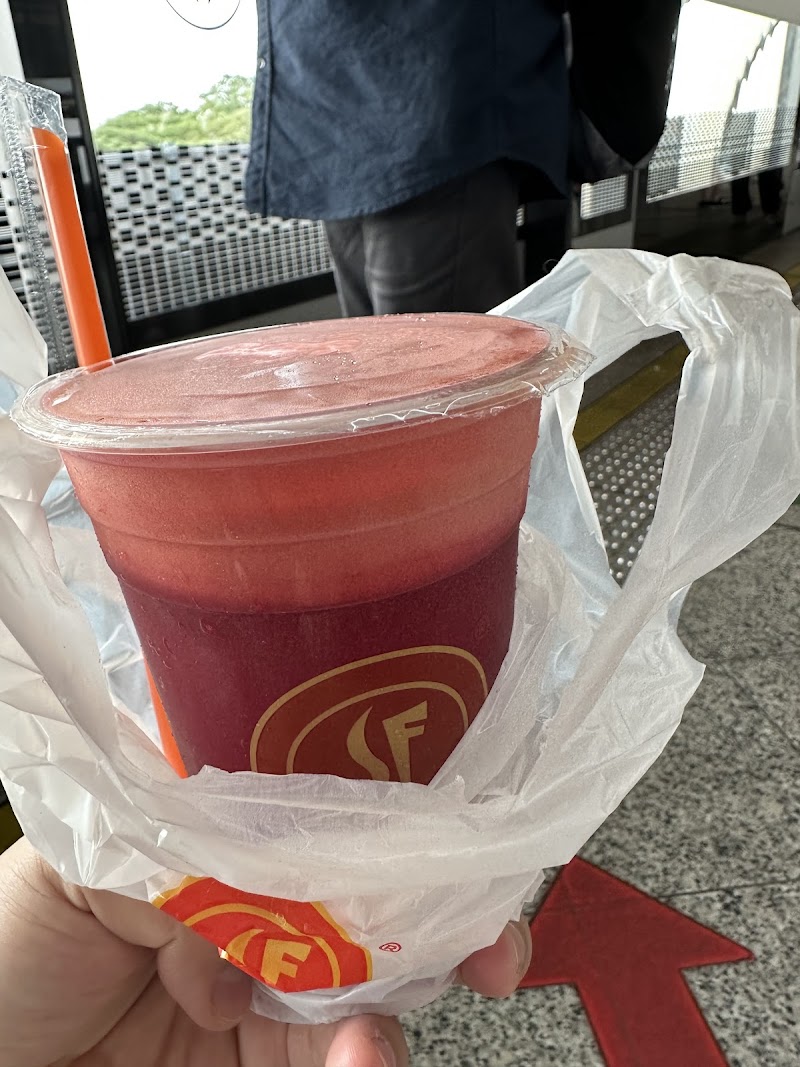SF Fruits & Juices hero